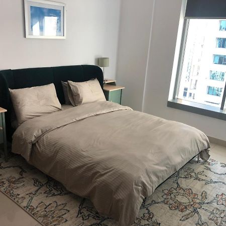 Downtown Boulevard One Bedroom Apt In 29 Blvd غرفة وصالة Burj & Fountain View Master Bedroom Plus 2 Single Beds In Living Room 두바이 외부 사진